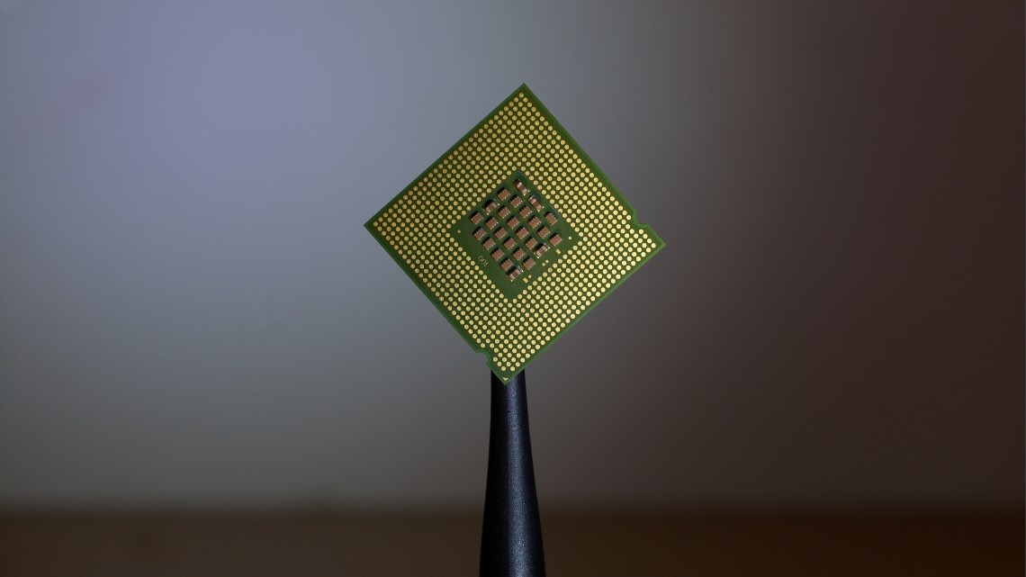 Meta apresenta novo chip de IA para reduzir dependência da Nvidia