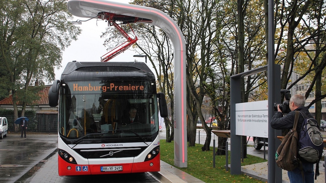 Oslo poupará até 105 milhões de euros com autocarros elétricos