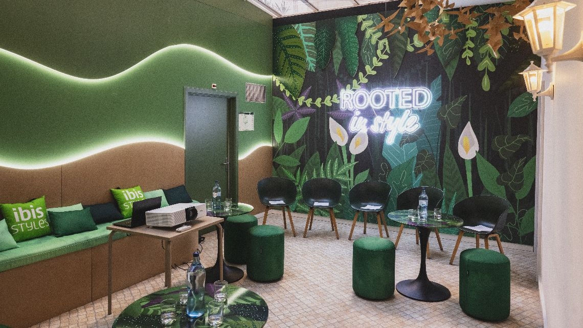 Repensar um espaço, repensar um setor: Como a Epson trouxe tecnologia sustentável para a hotelaria