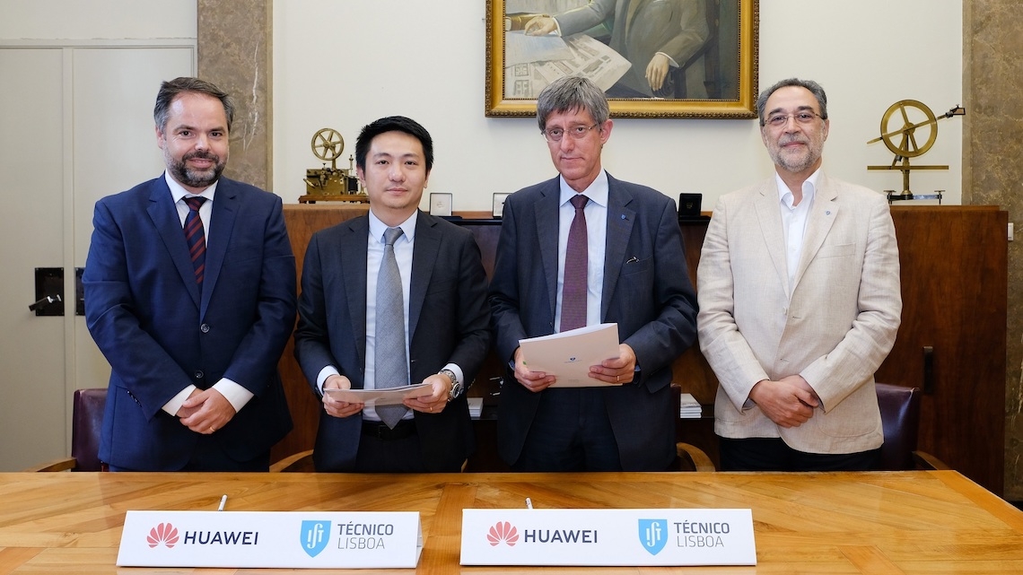 Huawei parceira do Técnico em mestrados