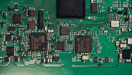 Arm lança chip de IA e muda estratégia