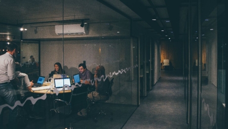 IA gera receios sobre futuro das relações de trabalho