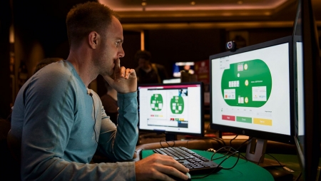 Máquina vence humanos no poker pela primeira vez