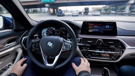 BMW assina acordo com a DXC Technology para acelerar o desenvolvimento de um carro sem condutor