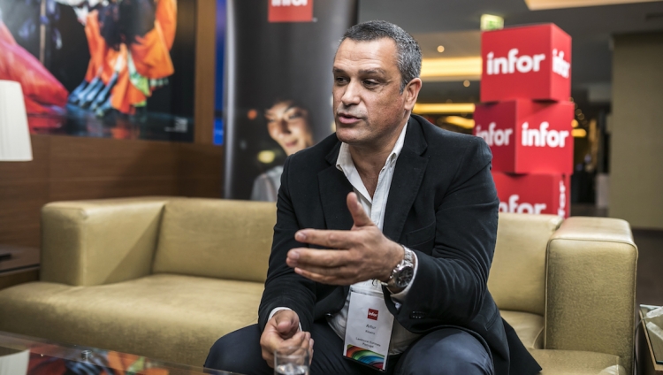 Costumer Day: a "nova Infor" apresentou-se em Portugal