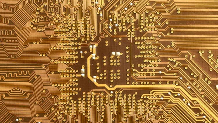 UE apresenta estratégia quântica para proteger dados e liderar nova era da computação