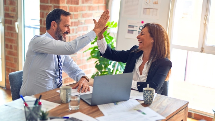 Cloud Architect Engineer e System Engineer entre as funções com salários mais altos em Portugal