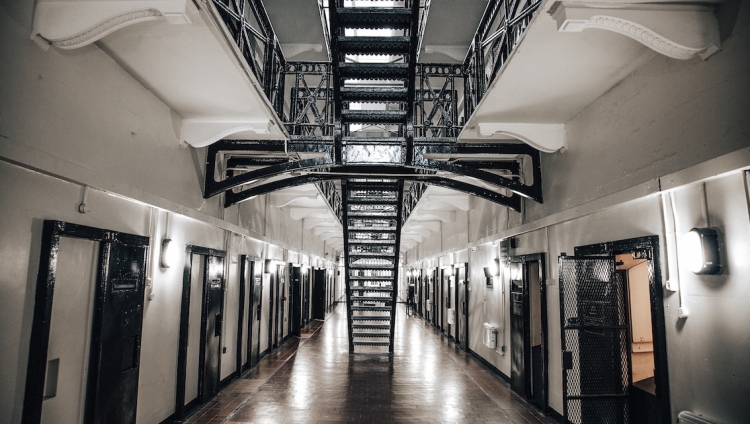 Projeto social aposta na capacitação digital dos reclusos