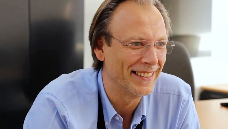 Moving from systems of records to systems of engagement... e os benefícios das plataformas low-code integradas