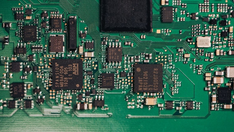 Arm lança chip de IA e muda estratégia